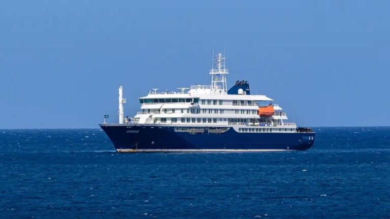 Los dos pasajeros del crucero con hantavirus serán evacuados a Países Bajos y un tercer caso sospechoso, a Alemania