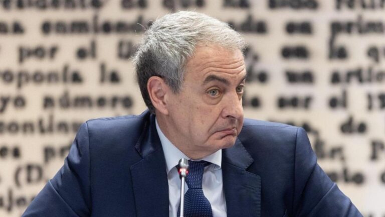 El juez Calama acuerda el bloqueo de 490.780 euros de las cuentas del expresidente Zapatero a petición de la UDEF