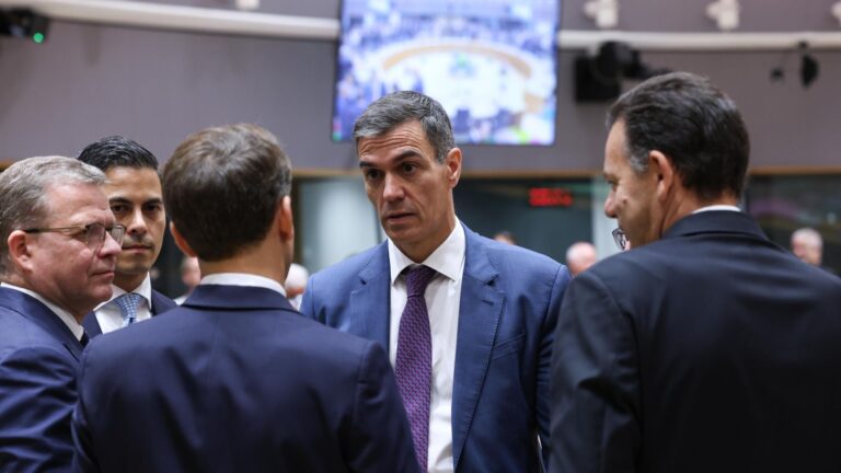 Meloni, Merz y Frederiksen afean a Sánchez la regularización masiva de migrantes: "Nos afecta a todos"