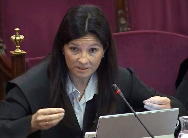 La directora de la Guardia Civil elige para su defensa a Rosa Seoane, la exabogada del Estado que intervino en el 'procés'