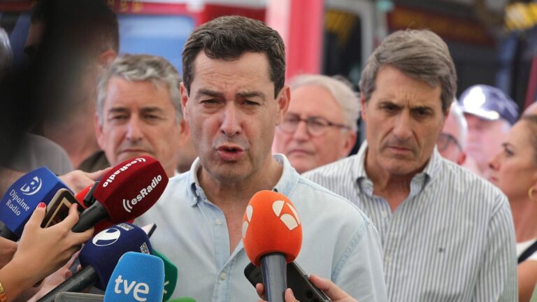 Juanma Moreno aclara por qué no se envió un mensaje de ES-Alert: "Generaba más confusión que acierto, según los técnicos"