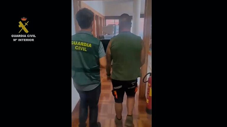 Detenida una persona y otra investigada por el incendio de Burgohondo que ha calcinado más de 9.000 hectáreas