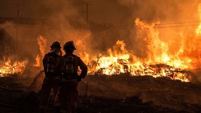 Última hora de los incendios en Madrid, Toledo, Ávila y España hoy, en directo | Interior levanta las restricciones en nueve de los once pueblos evacuados por el incendio de Toledo y autoriza el realojo