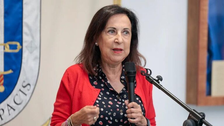 Margarita Robles obligada a cancelar su comparecencia del martes en el Senado: pone como excusa poder prepararla mejor
