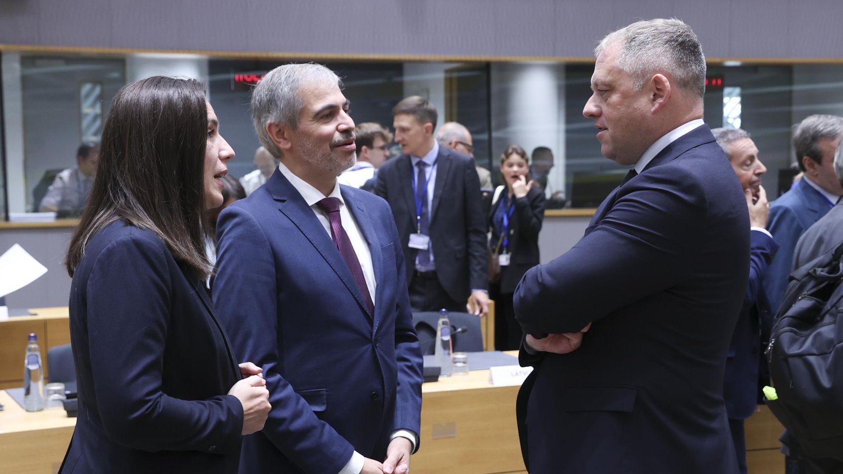 Alemania y otros miembros de la UE critican a Sánchez por ligar la ampliación al catalán y siguen vetando su oficialidad
